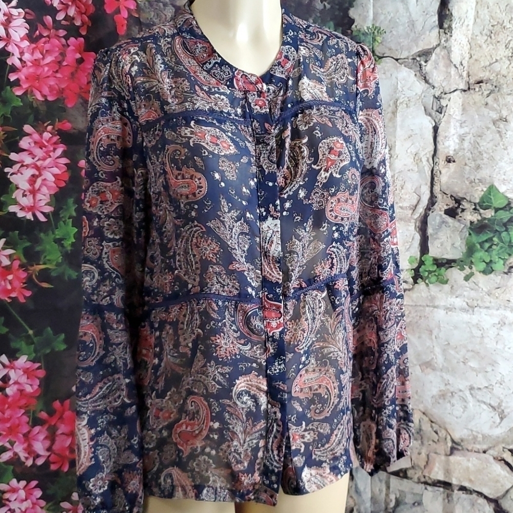 Octavia Button Down Long sleeve Blouse Size M